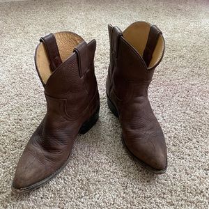 Frye short cowboy boot women 7